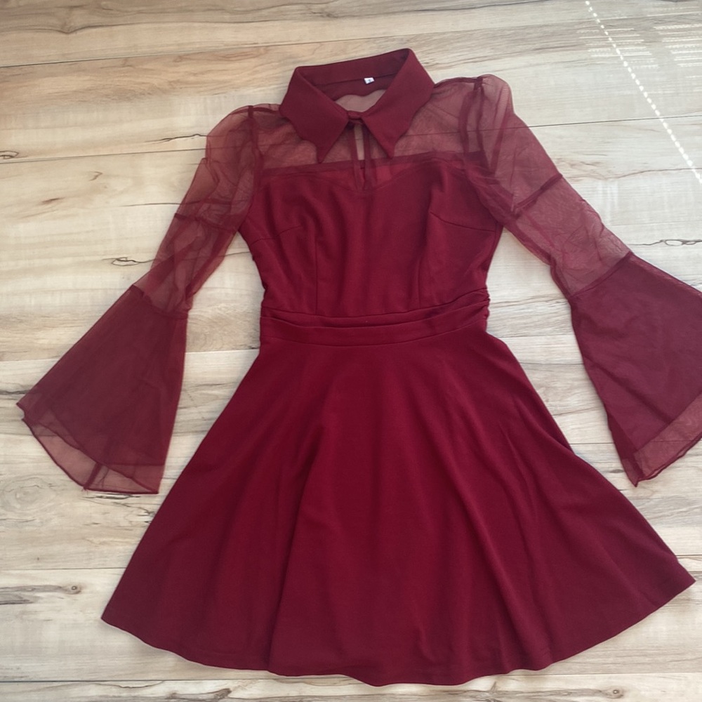 NWT Amazon Red Women Womens Dress Size Small. Sheer Bell Sleeves and Collar. - Picture 10 of 13